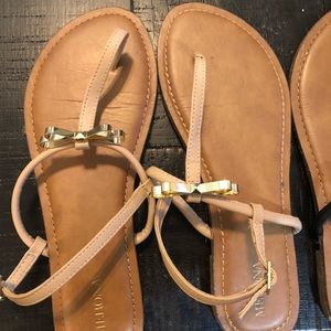 Merona (Target) 2 pairs black/nude with gold bows